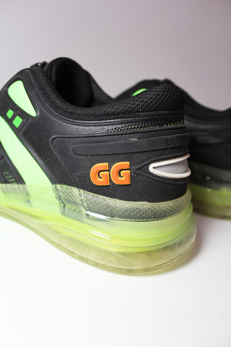 Thumbnail: 𝗚𝗨𝗖𝗖𝗜 ULTRAPACER SNEAKERS