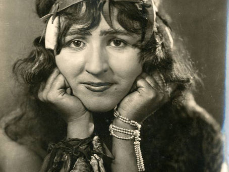 Julia Faye: The Legs of the Lasky Lot