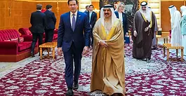 Iran Threatens Ships in Strait of Hormuz as Marco Rubio Meets Gulf Leaders