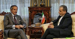 Iran FM in Geneva for US talks, as Guards begin drills in Hormuz Strait