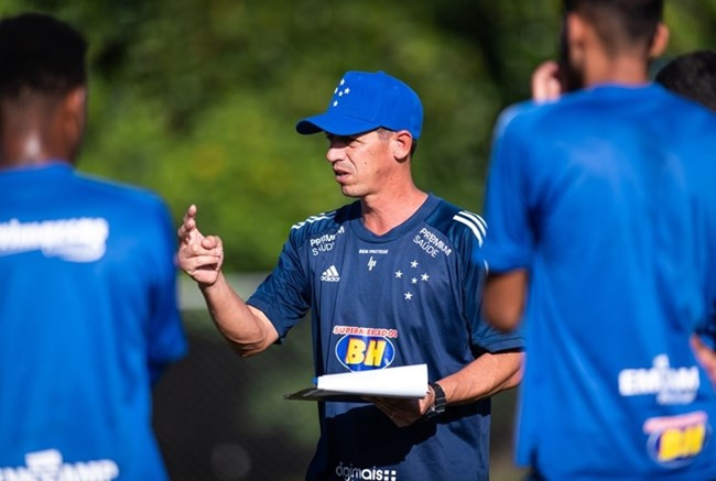 Cruzeiro se despede da temporada 2020 contra o rebaixado Paraná, em Curitiba