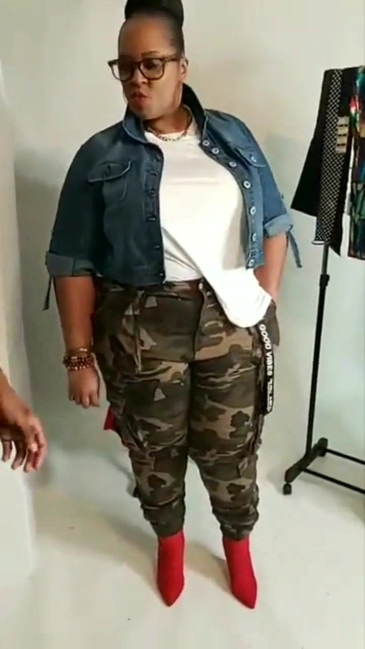 Thumbnail: Run the World Joggers 