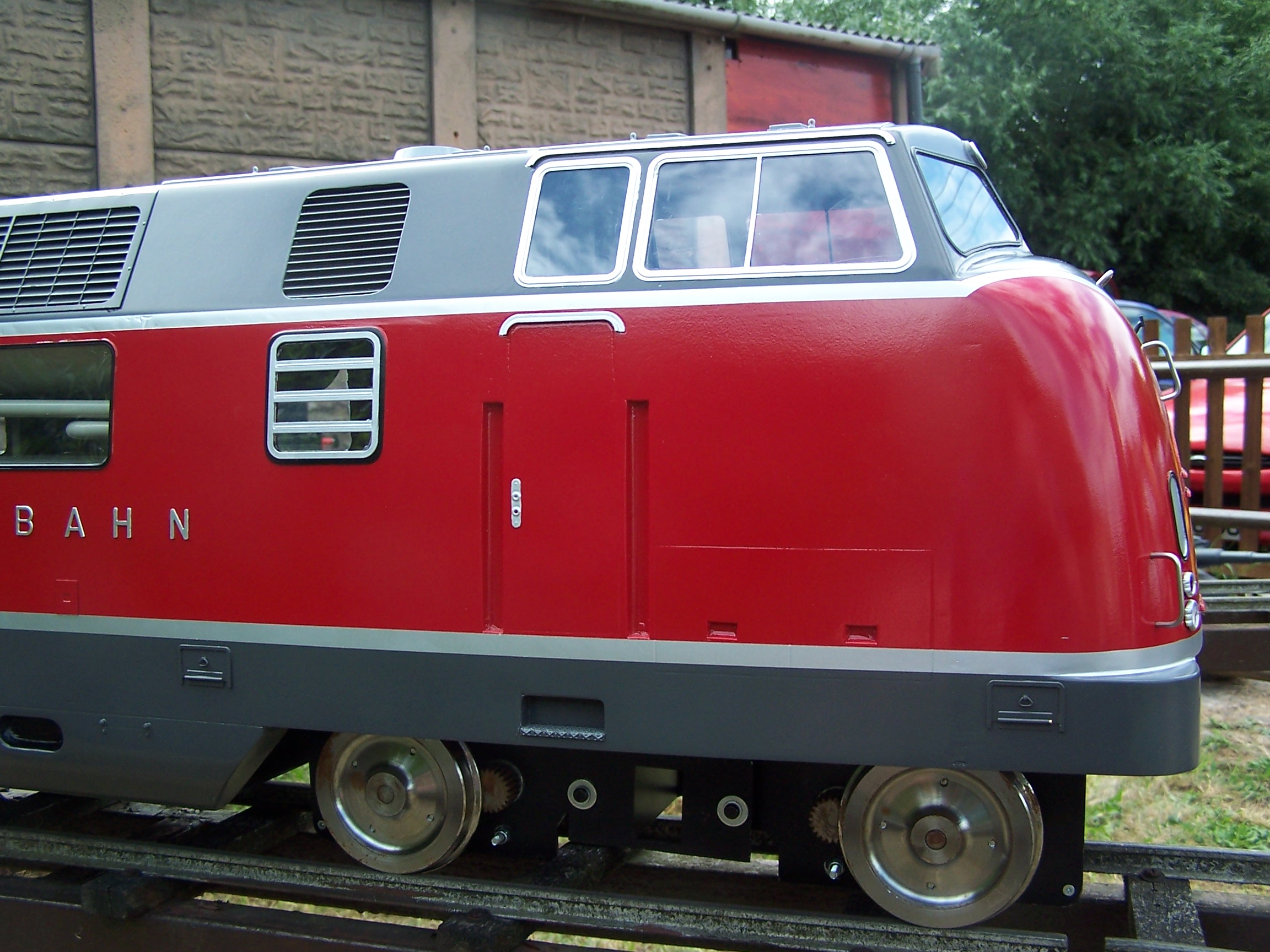 Cab glazing, door and grille details on the Phoenix DB V200.