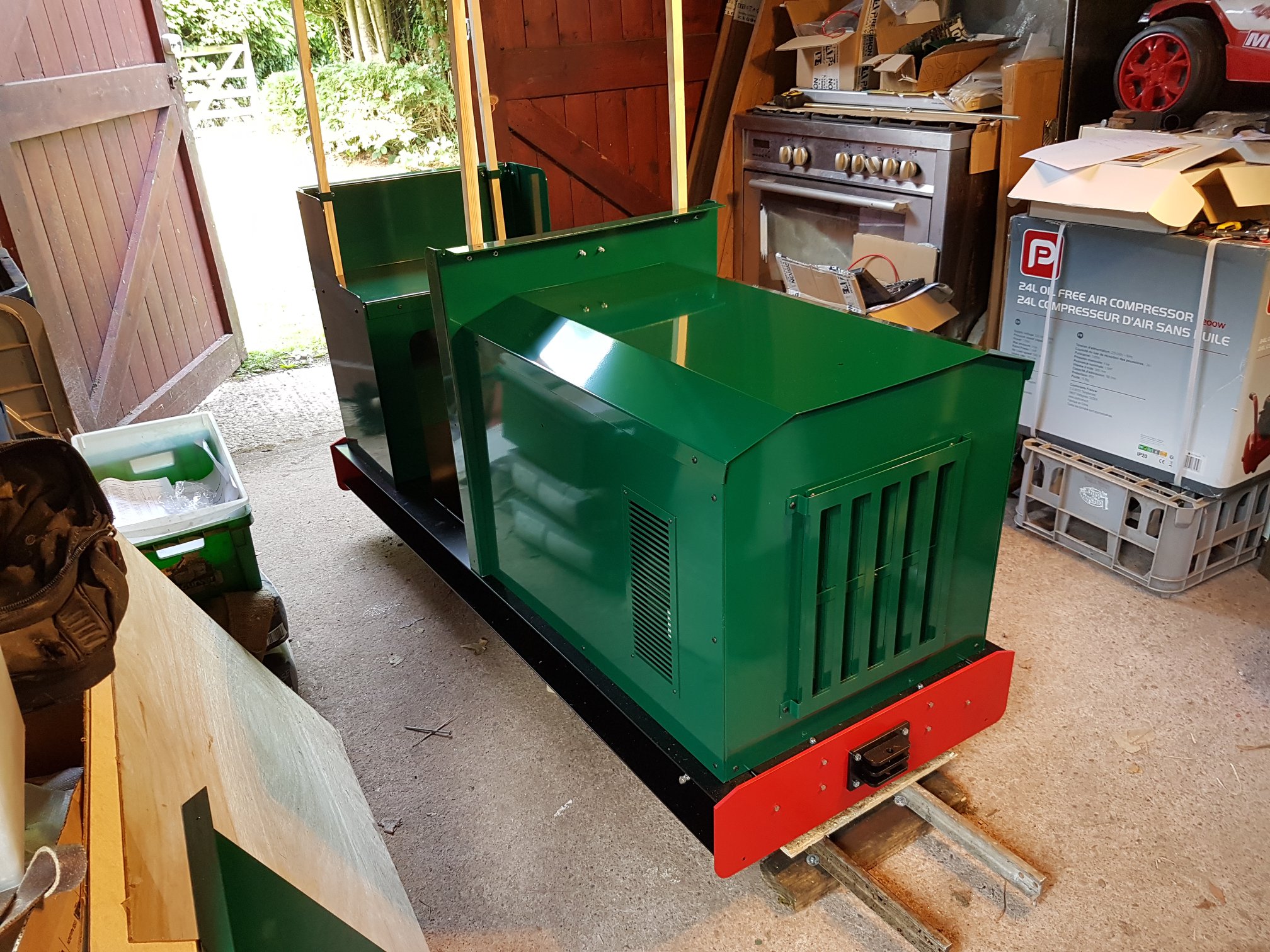 Hefty miniature locomotive