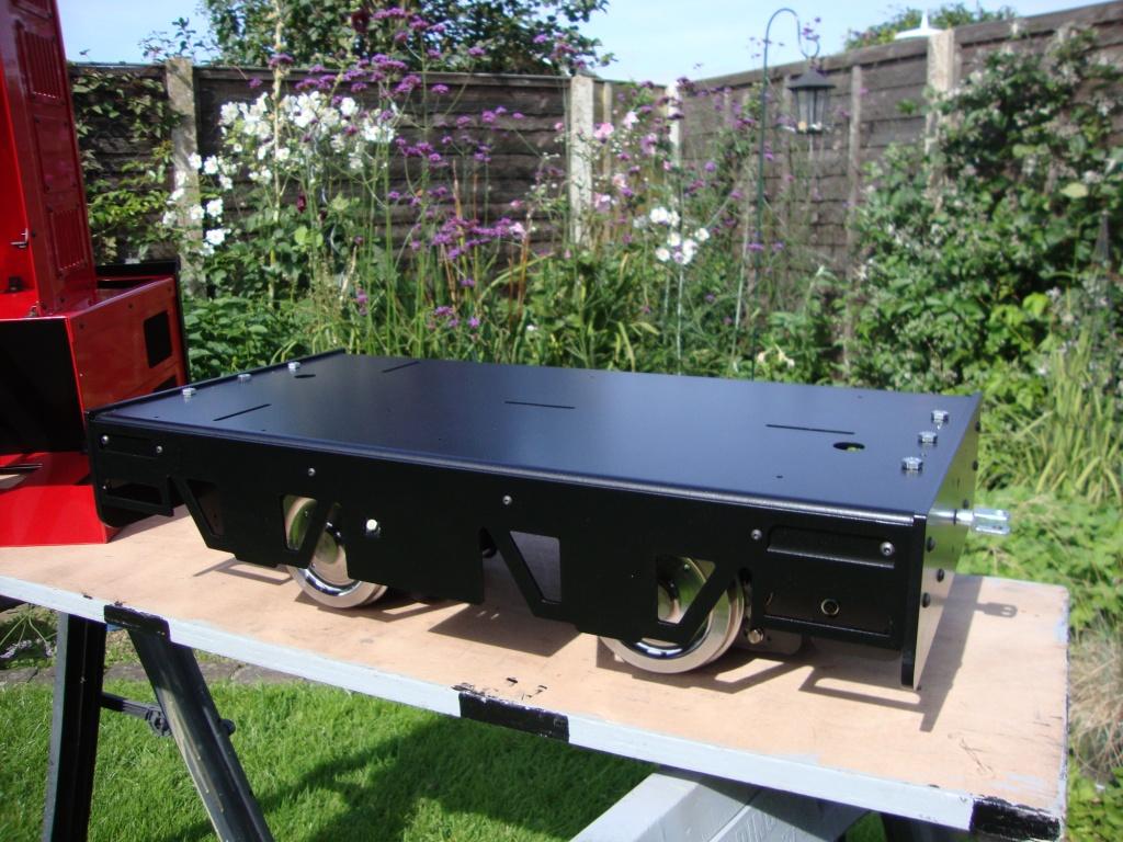 The powered Comet chassis with the body removed, photographed by MRW.