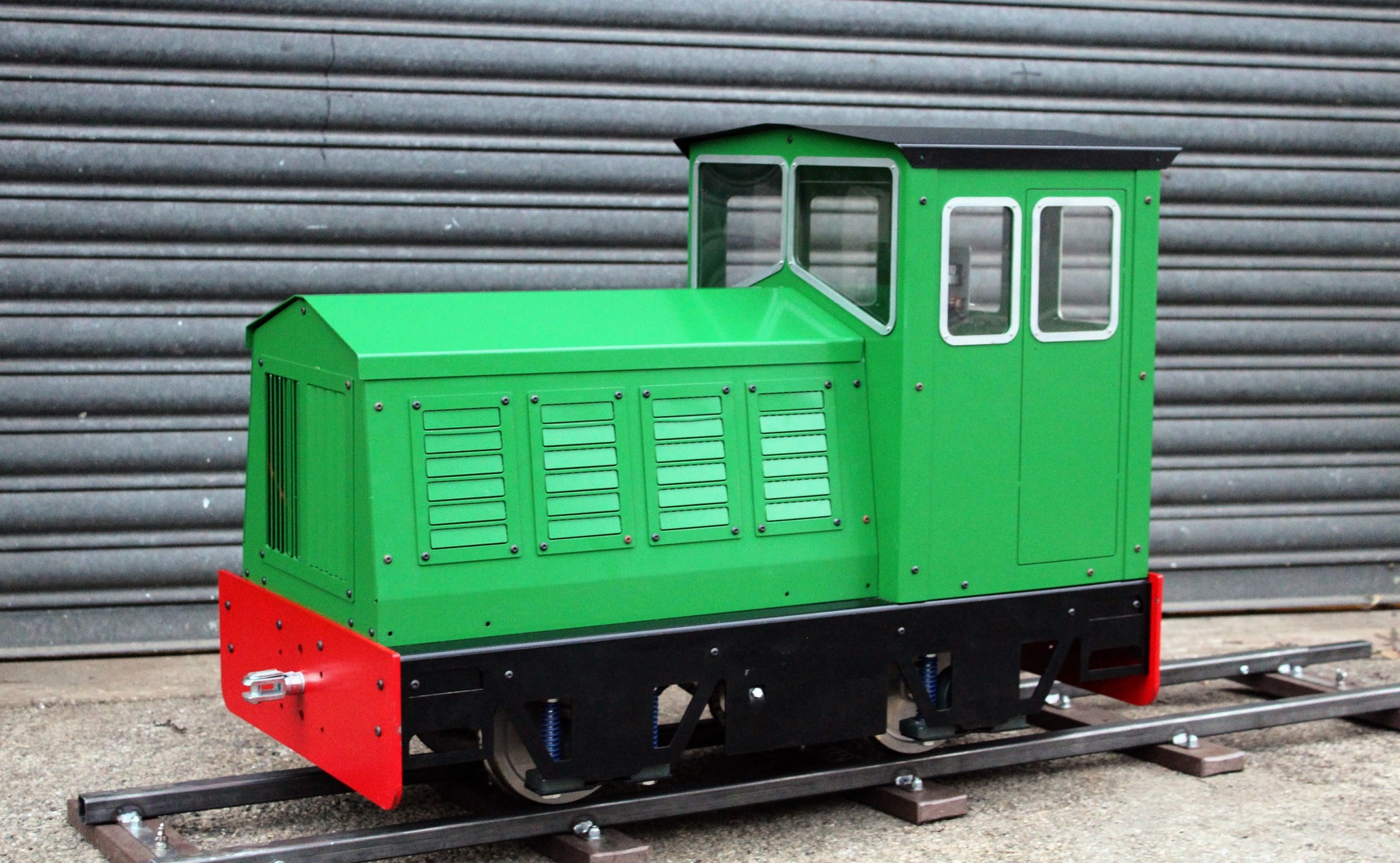 A green Project Loco 2 from the MRW collection.