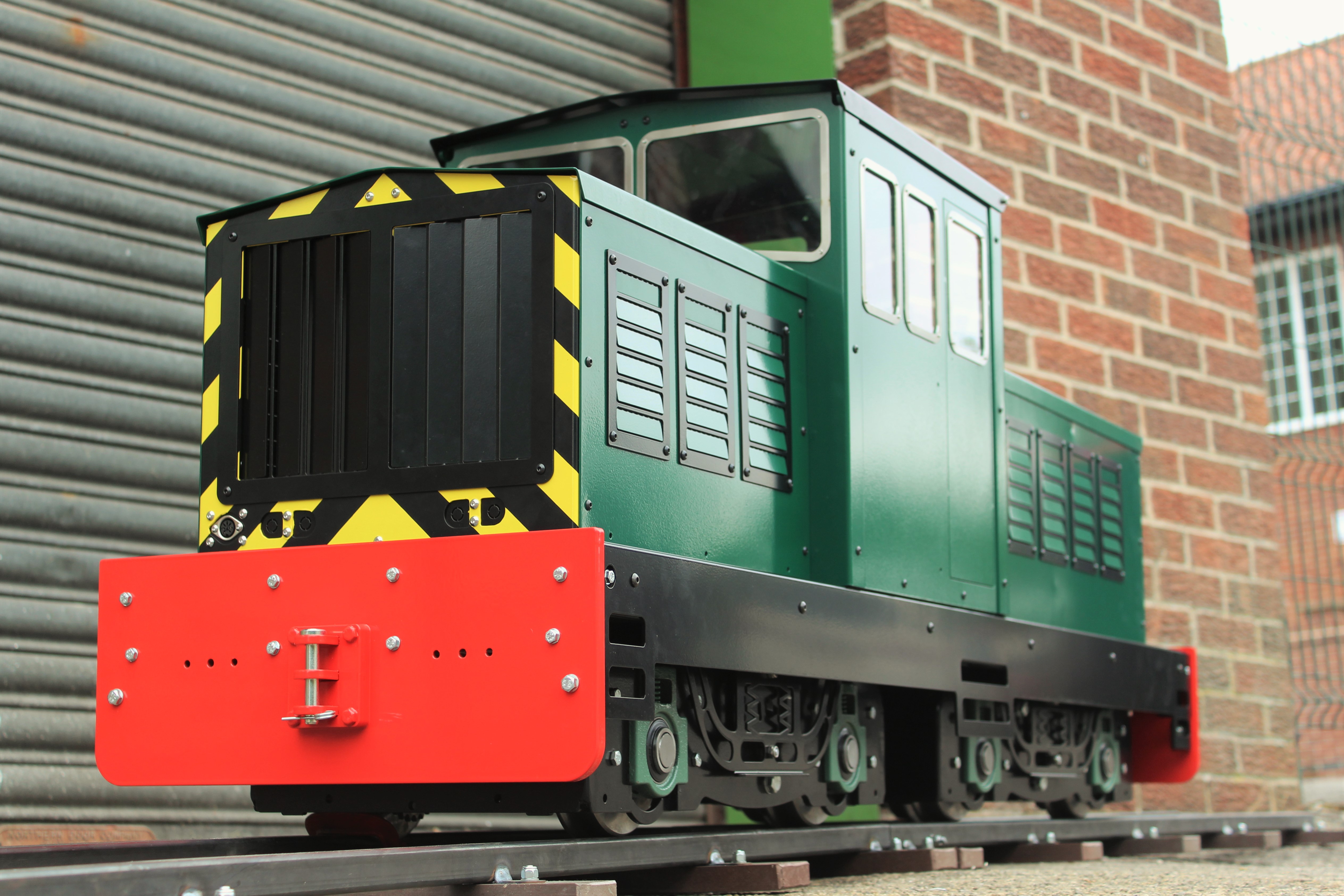 Titan miniature locomotive