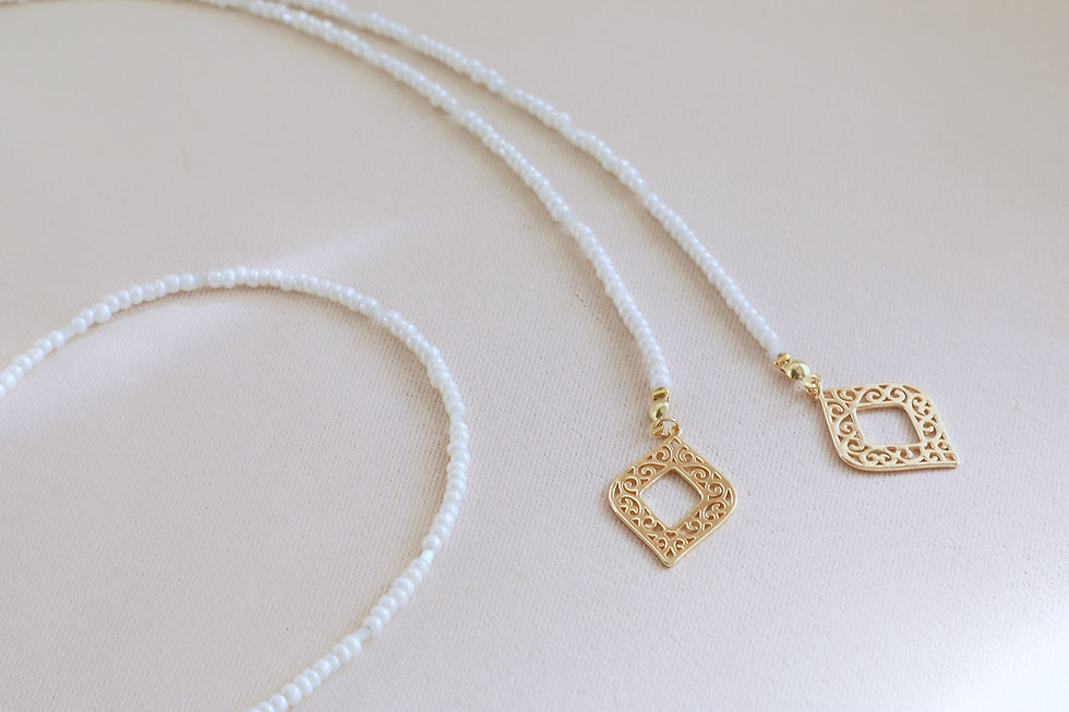 Thumbnail: Lariat white Beaded Necklace 