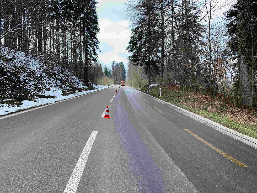 Miniaturbild: Bitumenspur von 800m