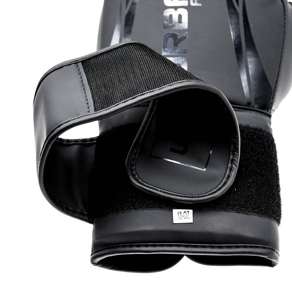 Thumbnail: Urban Fight Training Boxing Gloves