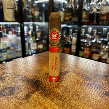H. Upmann Vintage Cameroon Robusto Larga Cigar
