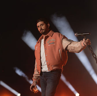Gustavo Mioto lança "Drunk Side", música escolhida como tema da Festa do Peão de Barretos 2026