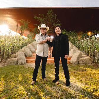 DJ, toca aquela! Semana chega com novo EP de Chitãozinho e Xororó, aniversário da Beyoncé e arrocha de Pablo e Simone Mendes