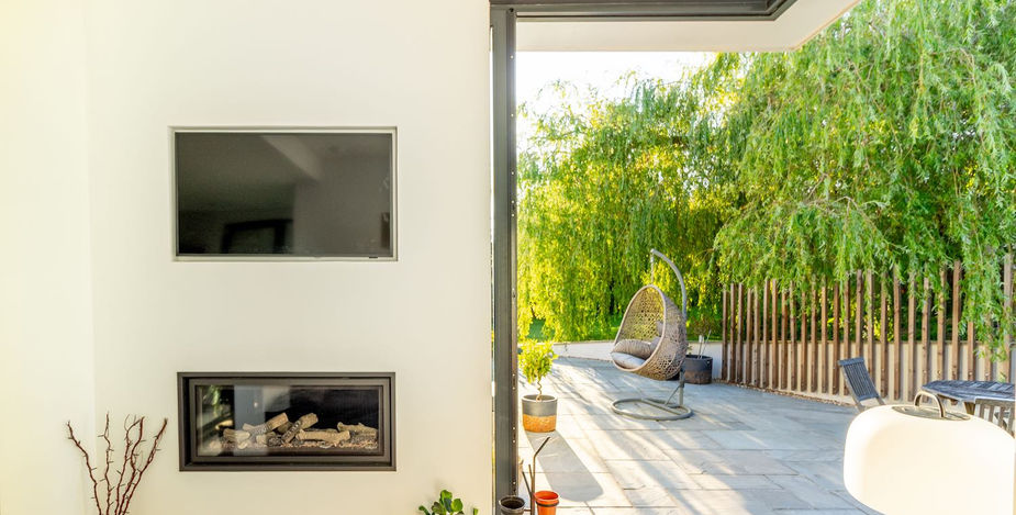 Recessed fireplace and TV 