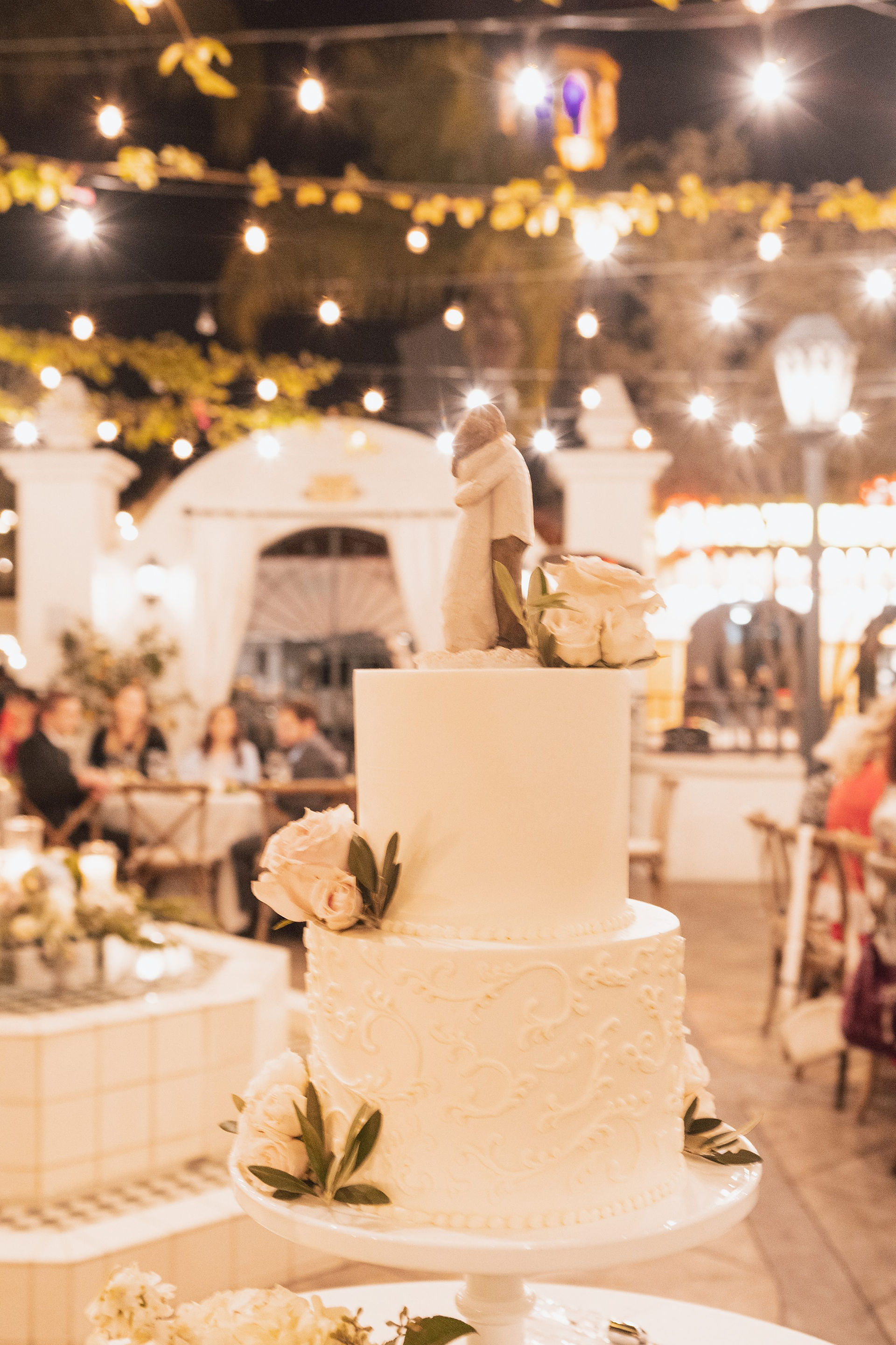 Villa & Vine courtyard wedding reception 