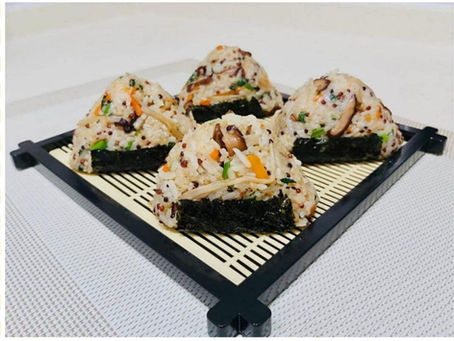 牛蒡香菰甘筍藜麥飯團