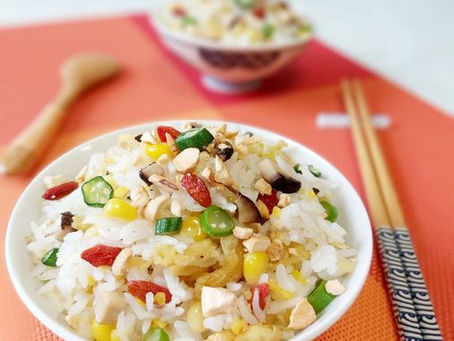 秋葵黃粟杞子素炒飯