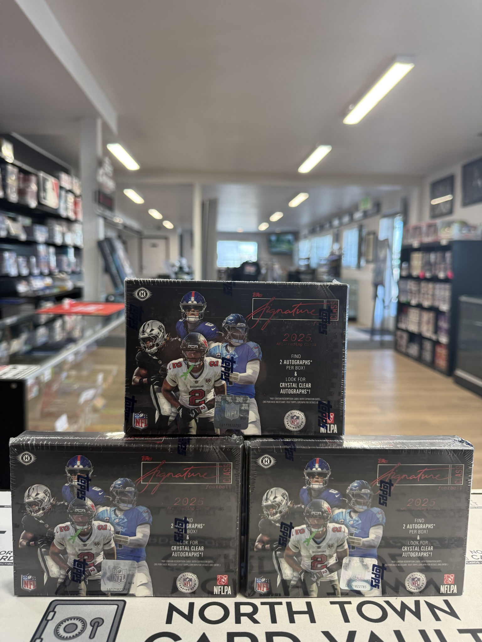 2025 NFL Topps Signature Class Hobby Box (2 Autos)