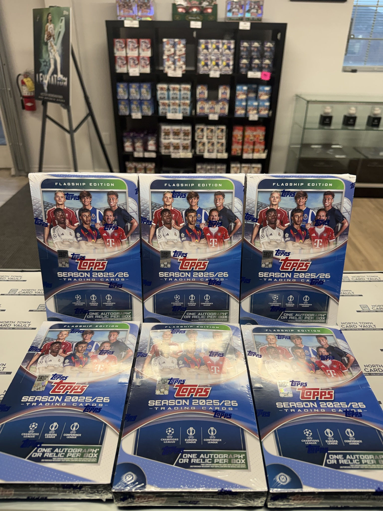 2025-26 Topps UEFA Club Competitions Hobby Box (1 Auto or Relic)