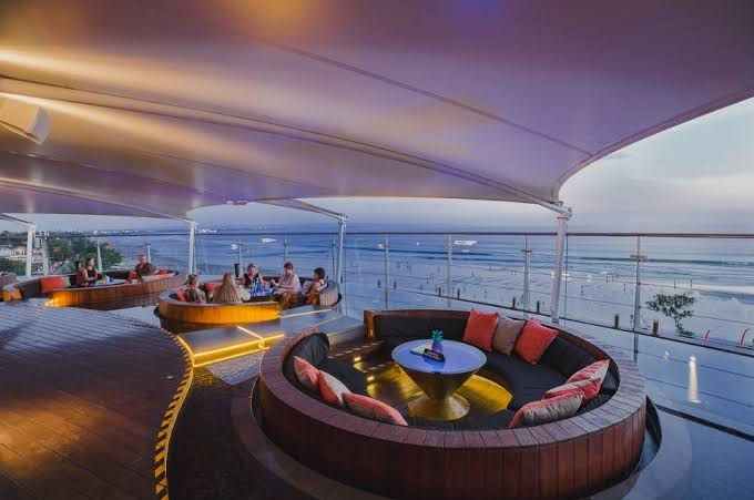 The Rooftop Sunset Bar at Double Six
