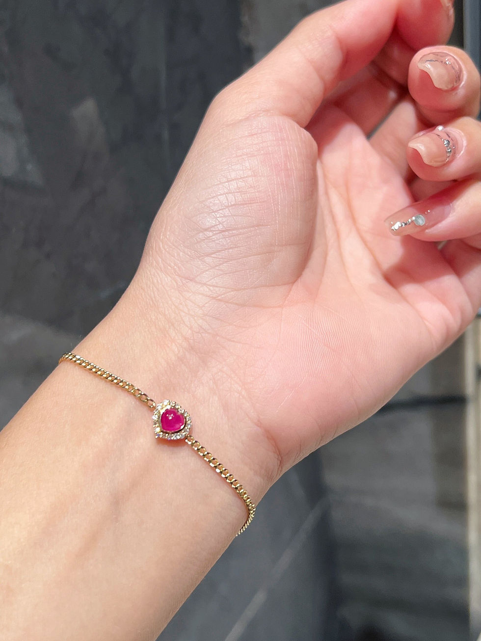Miniatura: Natural Ruby Diamond Heart Charm 18K Solid Gold Bracelet
