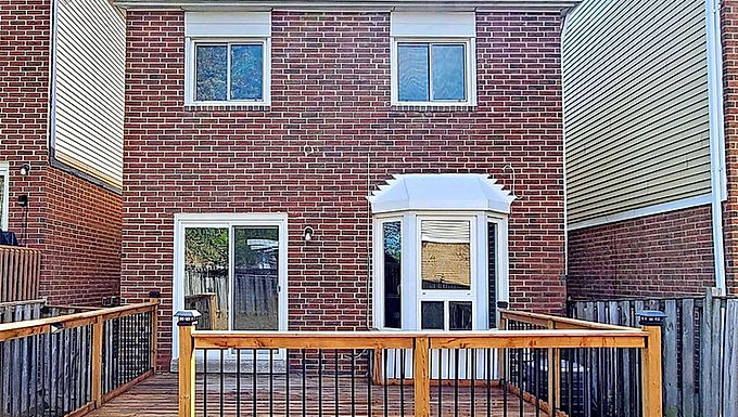 Glenmanor Way Thornhill