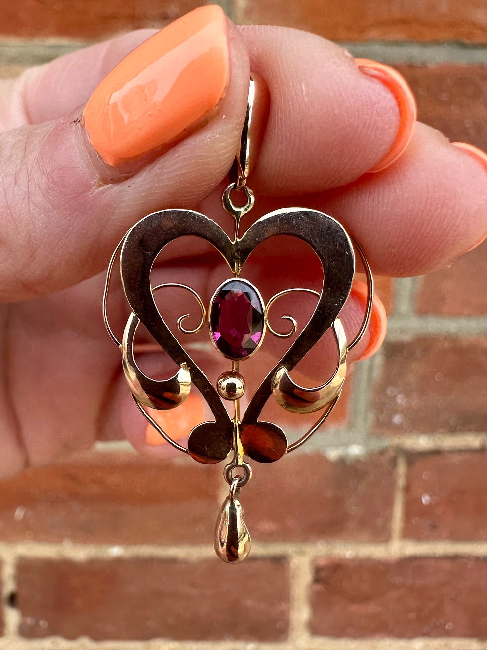 Thumbnail: Edwardian 9ct Rose Gold Rhodolite Garnet Lavalier Pendant