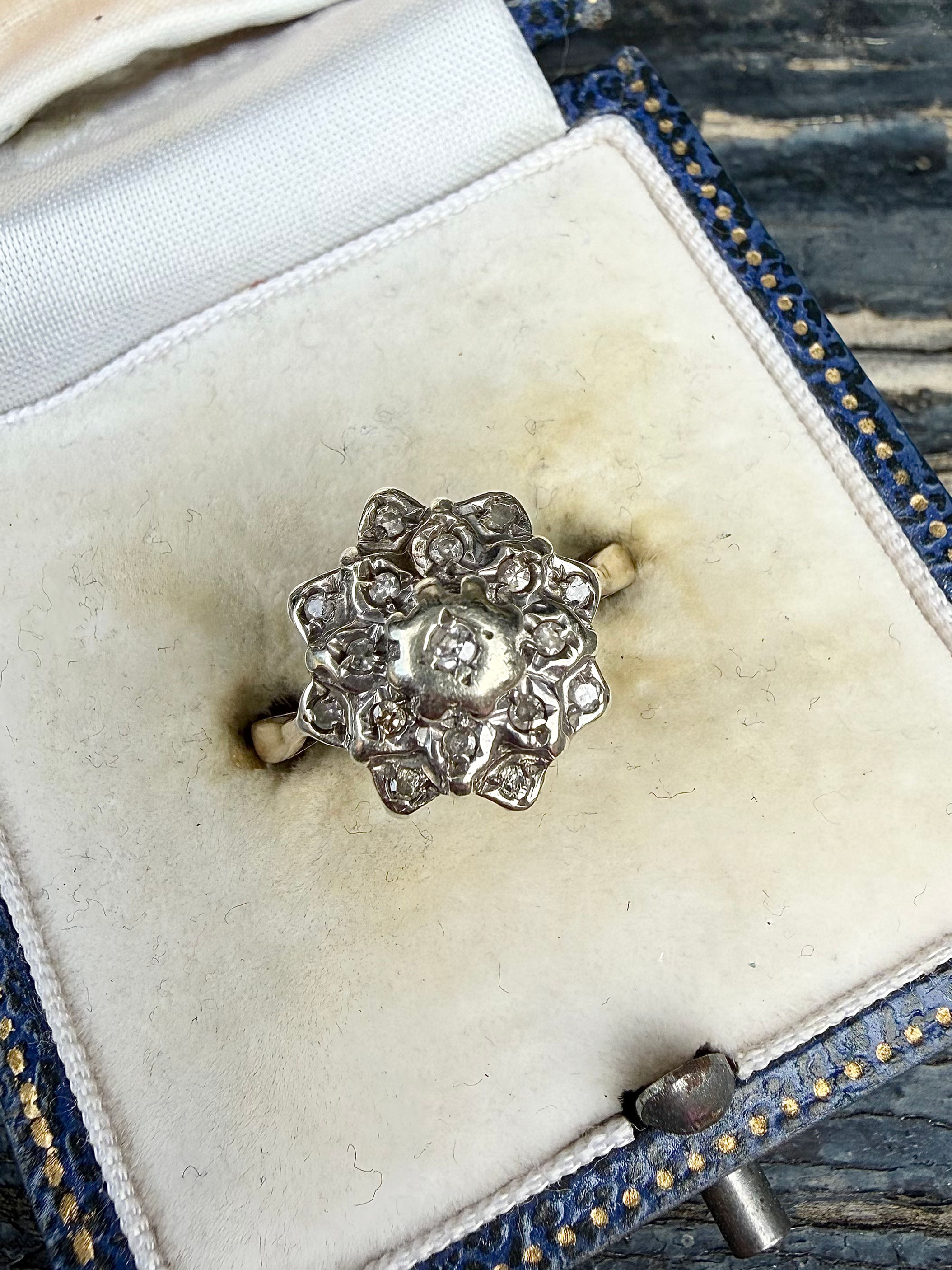 Vintage 9ct Gold Diamond Flower Ring