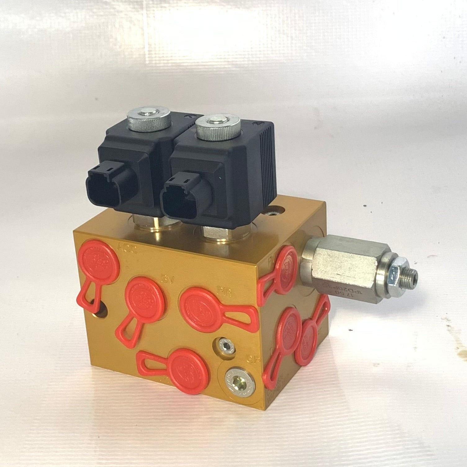 25/220941 PRESSURE VALVE