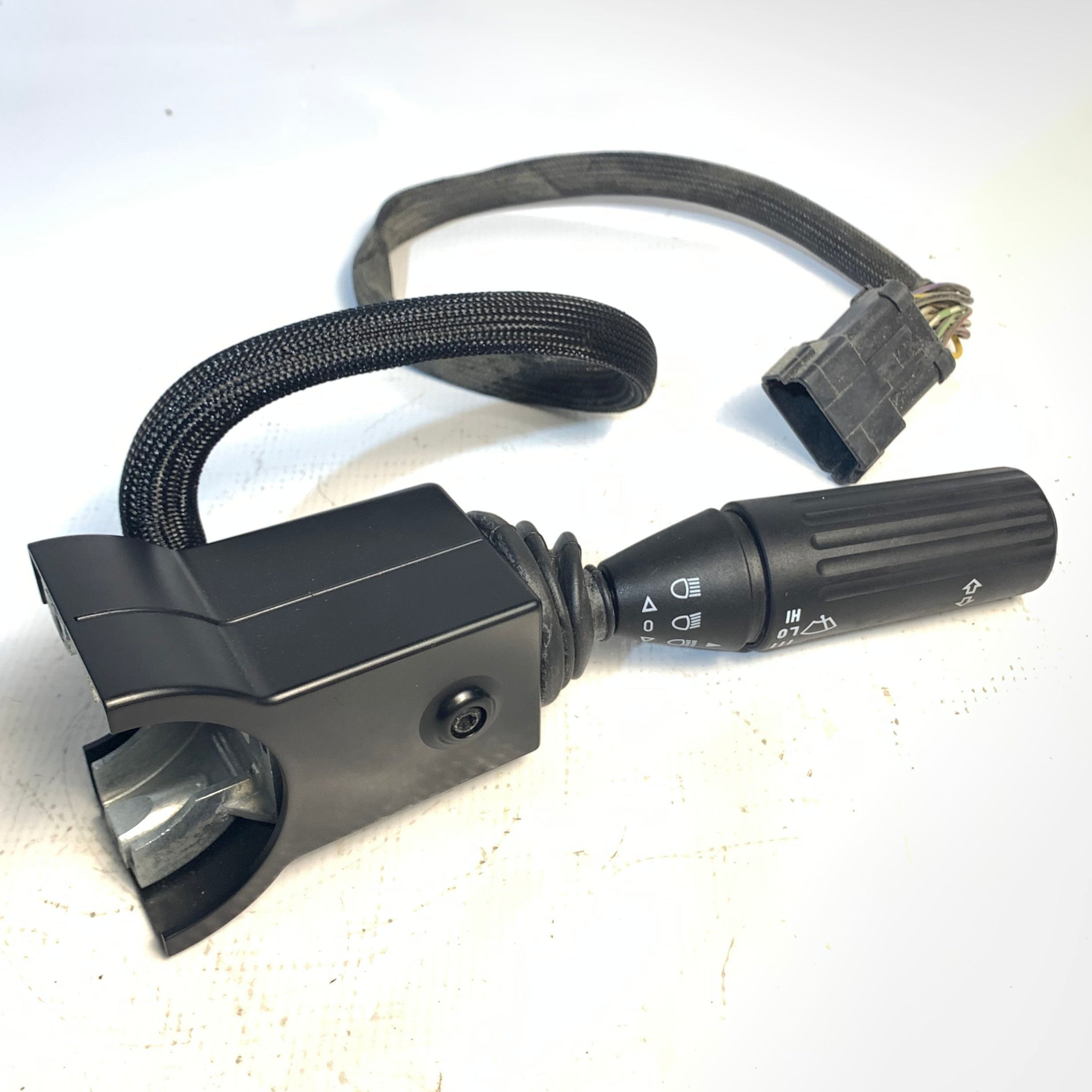 2999240 SWITCH ASSEMBLY