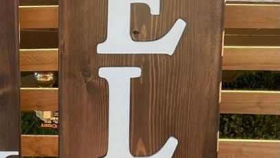 Burlap Flowers - Welcome Sign