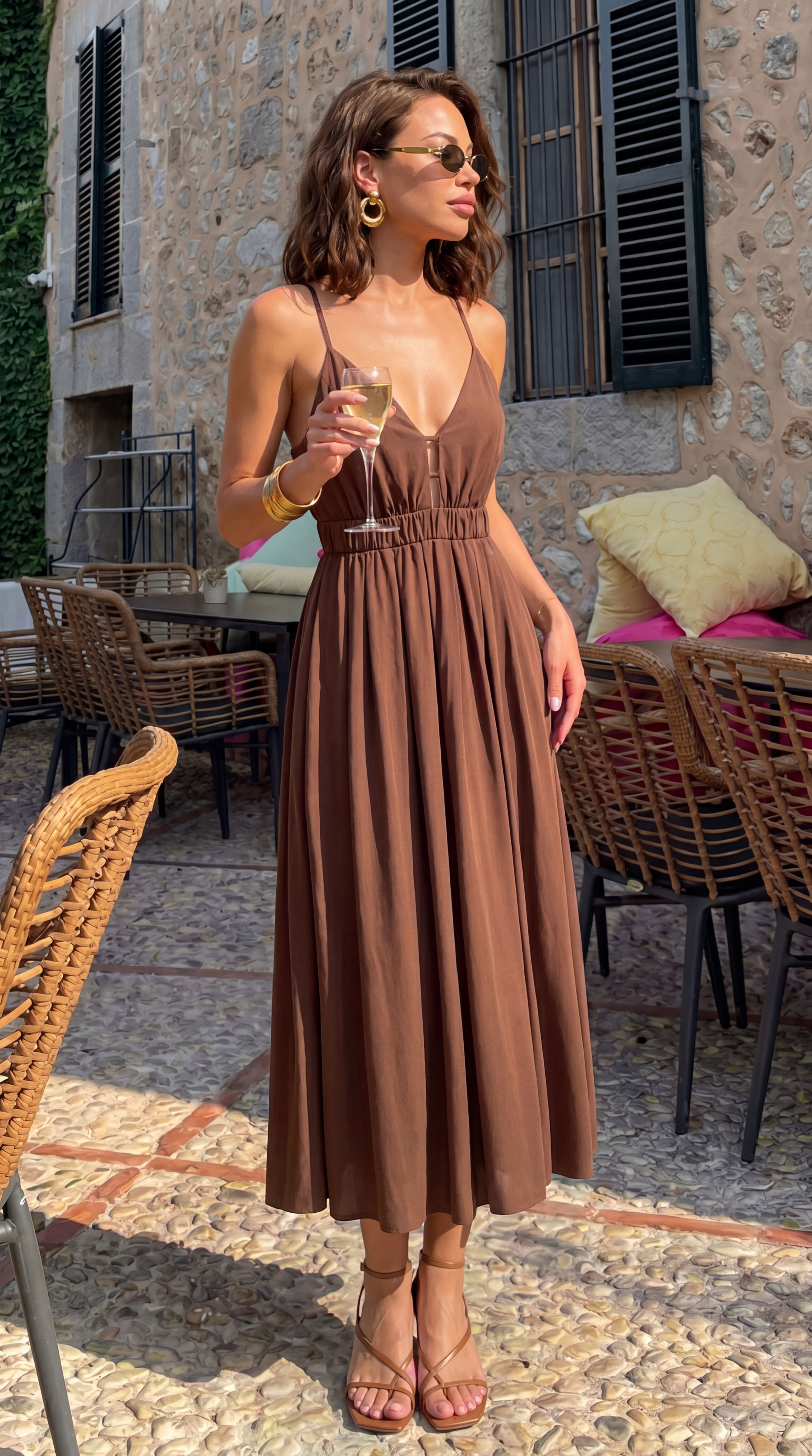 Abito lungo in cotone leggero schiena scoperta marrone