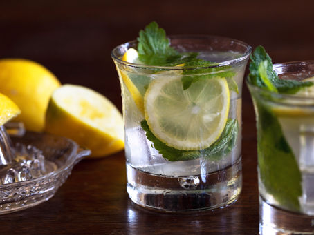 Spritzer au miel et à la mélisse