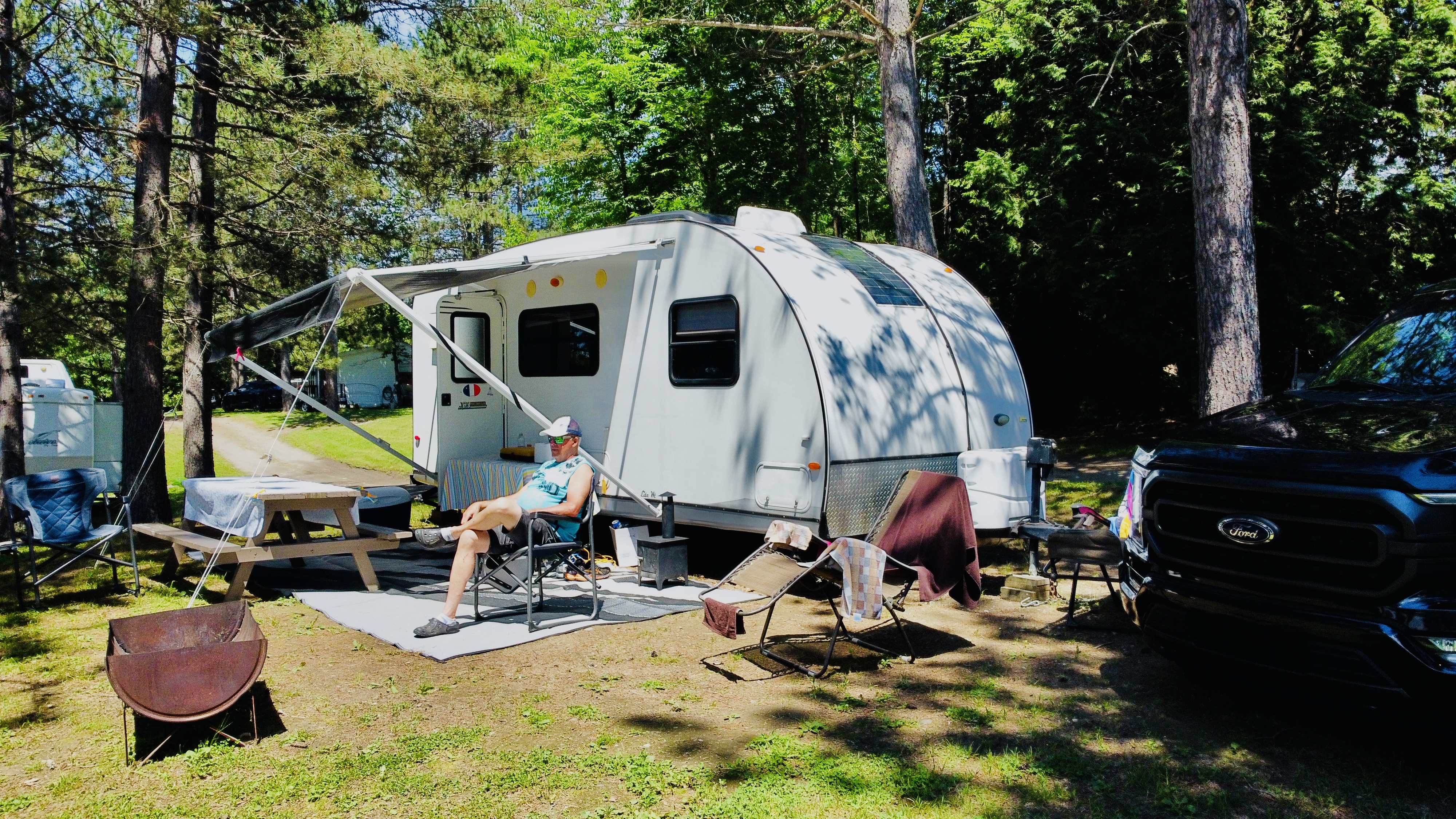 3-Service Campsite – Pourvoirie du Pêcheur