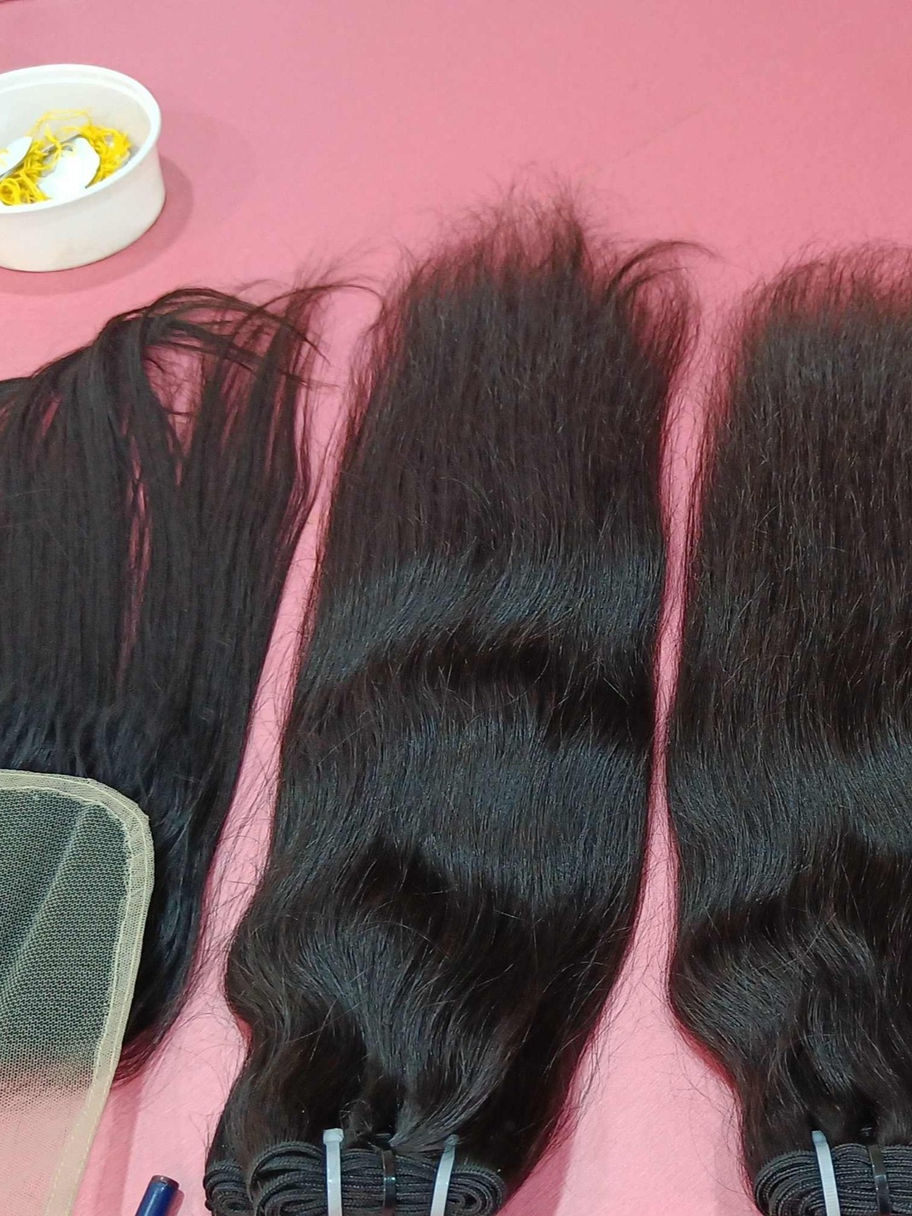 Straight Hair Bundles with Closure