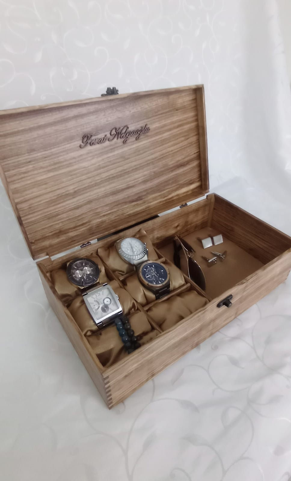 Küçük resim: Zeytin Ağacı Masif Ahşap Aksesuar Kutusu