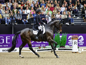 Cathrine Laudrup Dufour & MSJ Freestyle s'échauffent sur le Grand Prix Coupe du Monde de Herning