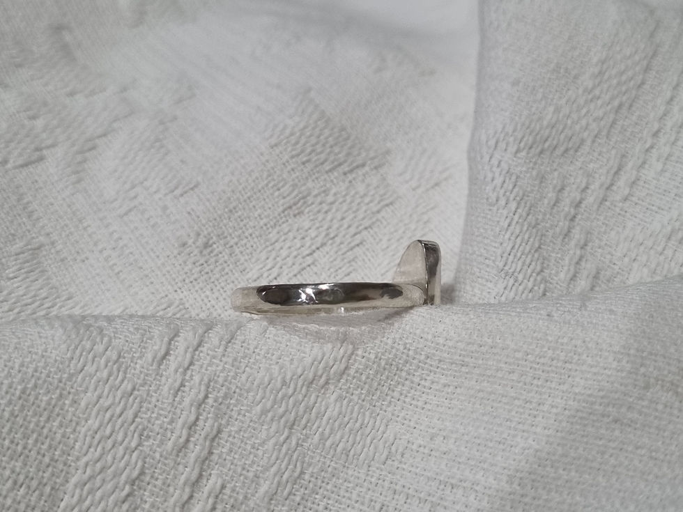 Thumbnail: Sea glass moon ring / W / Sterling silver 