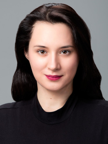 Dóra F.