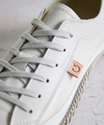 Spingle Move SPM-110 Ivory | Sky Valet Shoes