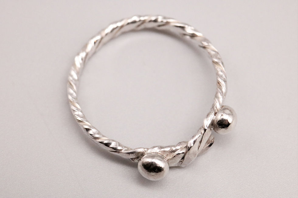 Thumbnail: Twisted- Ball Ring