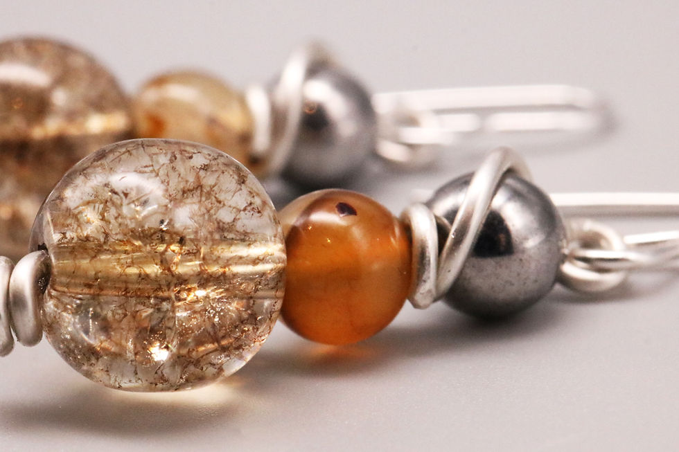 Thumbnail: Brown meets Grey/Silver Earring