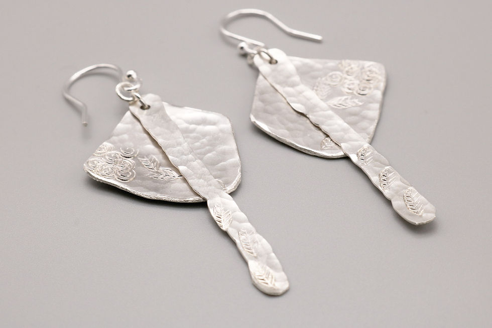Thumbnail: Leaf Front Dangle Earring