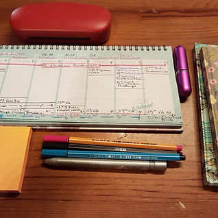 gabierian-desk-6131455_1920.jpg