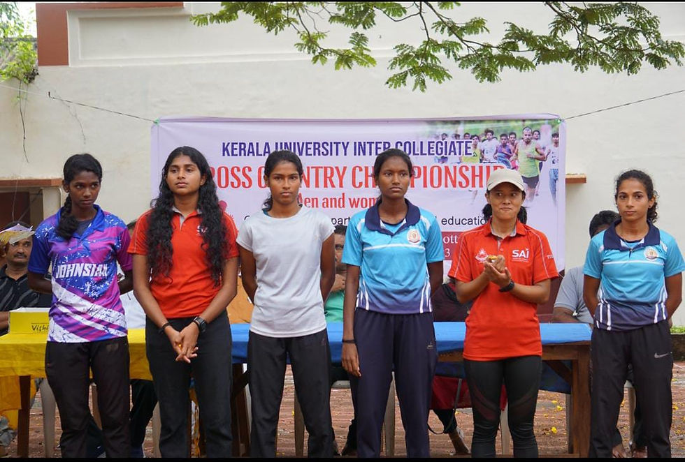 UNIVERSITY WOMENS TEAM