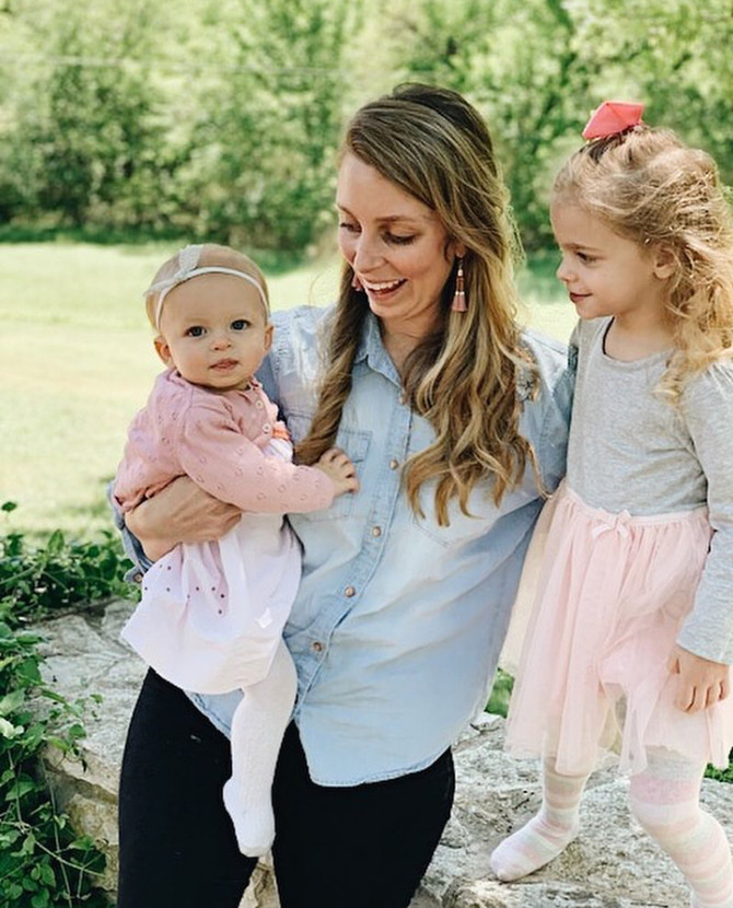 How to Flourish as a Stay at Home Mom in 2020