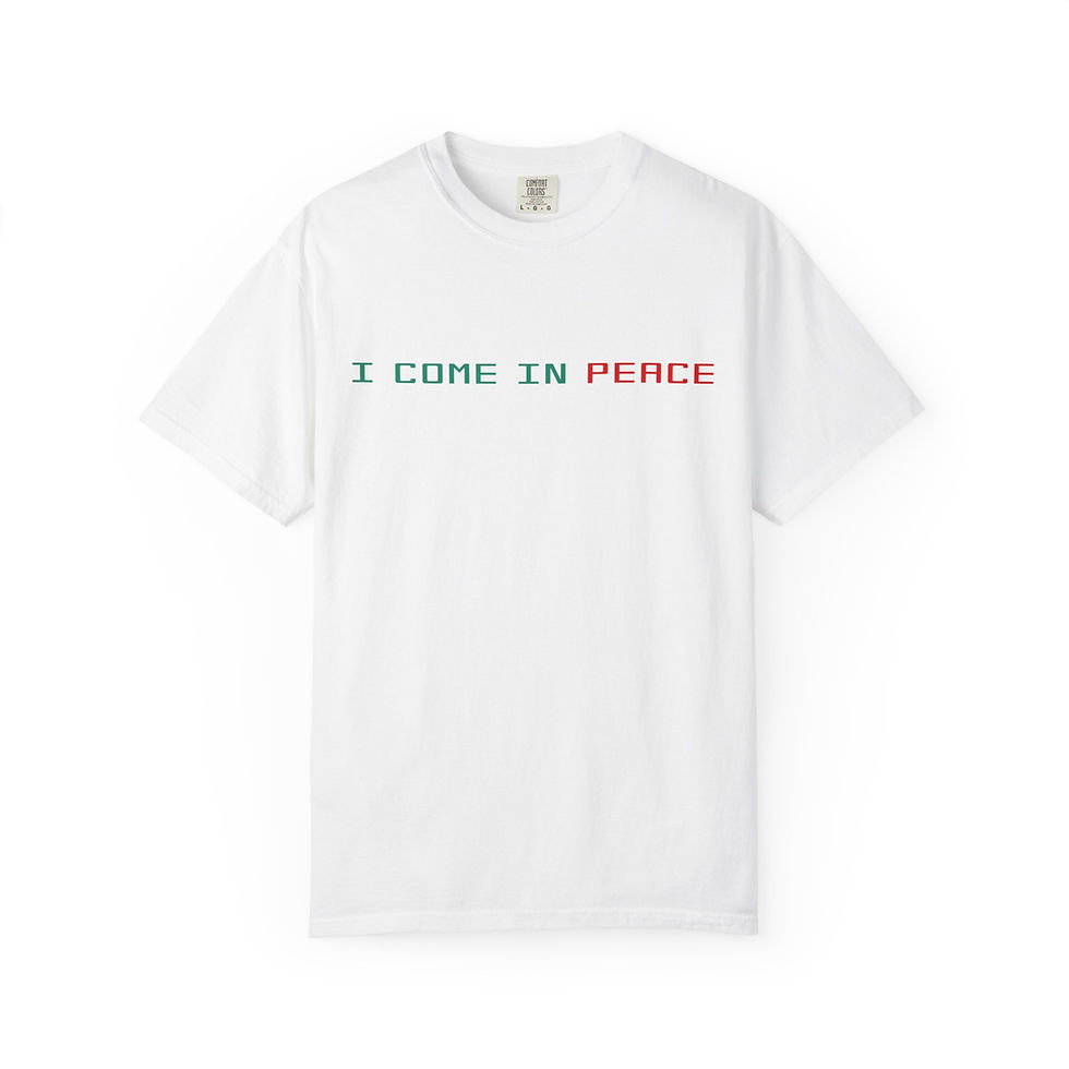 Funny alien T-shirt front view with the phrase “I Come in Peace” in bold text – The OuterMoo.