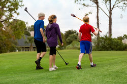 Kidwalking_FlingGolf2019