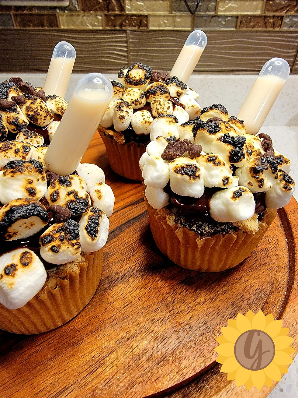 S'mores Boozy Cupcakes (8 ct.)
