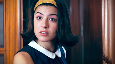 Maite Guilera en una escena del cortometraje "El polígrafo" dirigido por Marta López para ESCAC